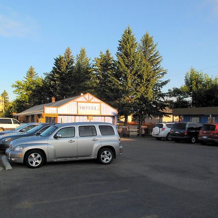 Blue Mountain Motel Pincher Creek Extérieur photo
