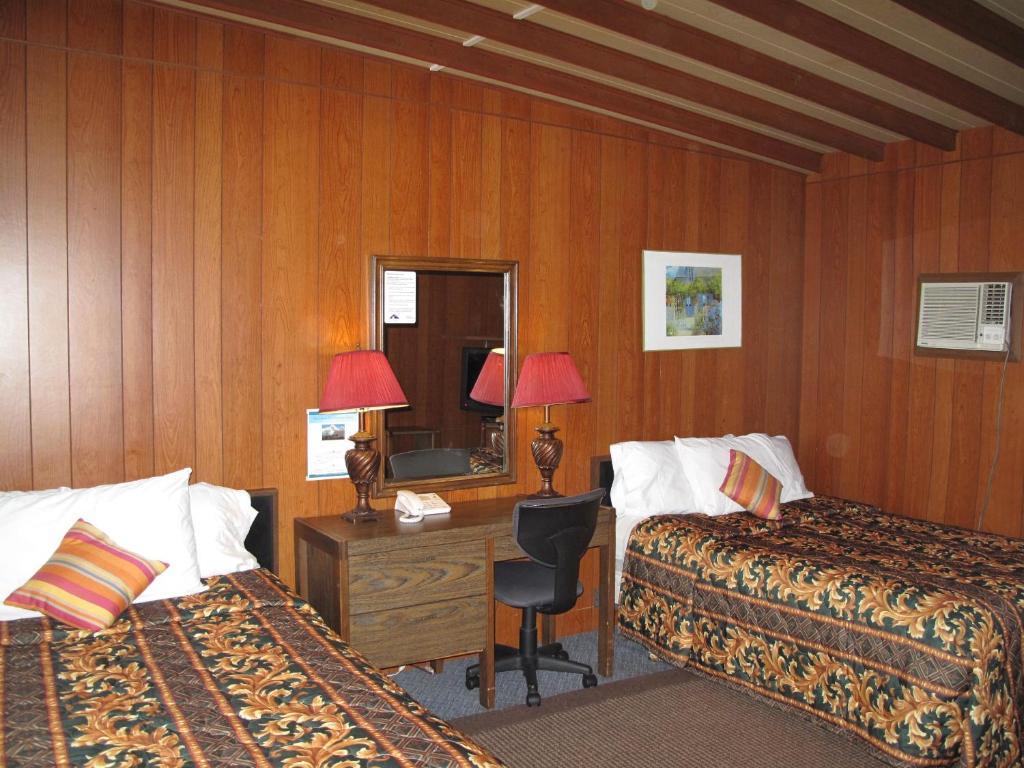 Blue Mountain Motel Pincher Creek Chambre photo